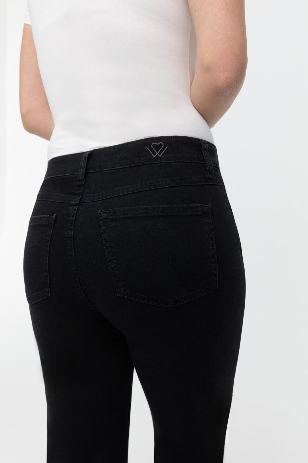 wonderjeans Relaxed Straight Black